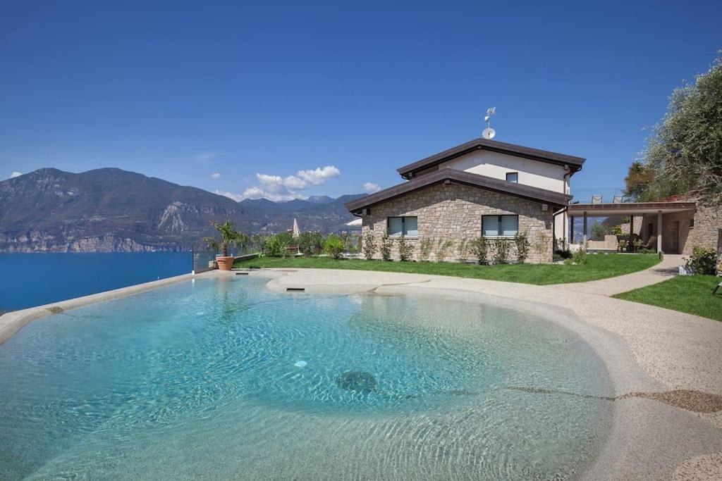 Villa Divina-Apt Armonia-Con Piscina E Vista Lago Castelletto Di Brenzone Dış mekan fotoğraf