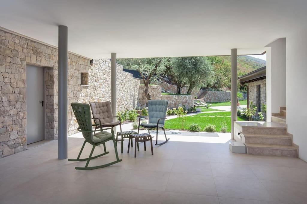 Villa Divina-Apt Armonia-Con Piscina E Vista Lago Castelletto Di Brenzone Dış mekan fotoğraf